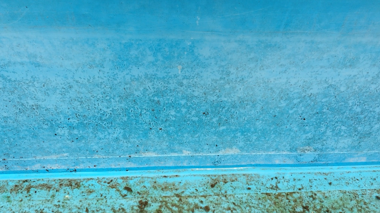 プールの壁の写真